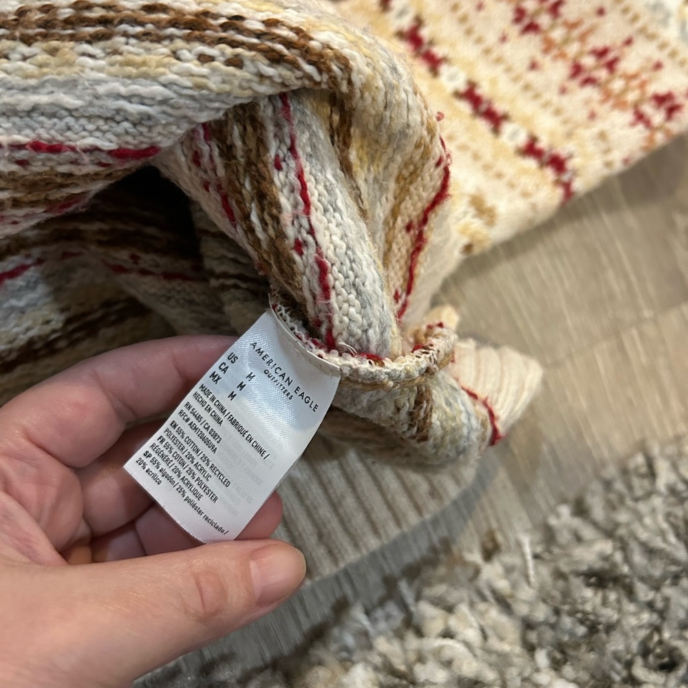 American Eagle Outfitters Cream and Red Patterned Women's Sweater size medium - Picture 8 of 8